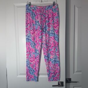 Lilly Pulitzer Pink and Blue Patterned Joggers 

****!please note hem 29" inseam